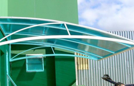 toldo em policarbonato